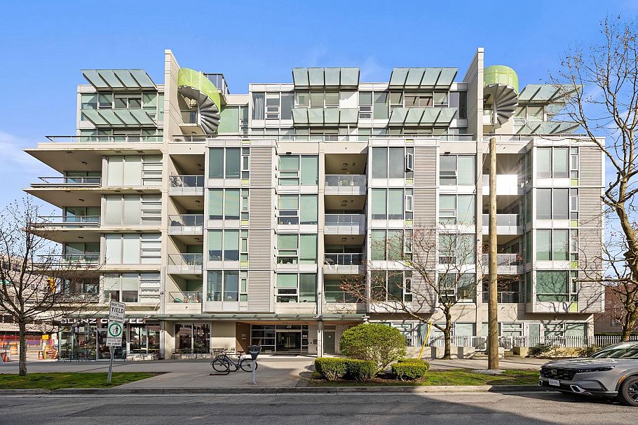 308 2528 Maple Street Vancouver, BC - 29