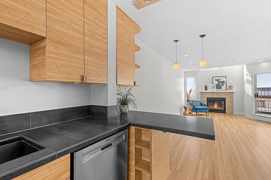 302 2215 Mcgill Street Vancouver, BC - 10