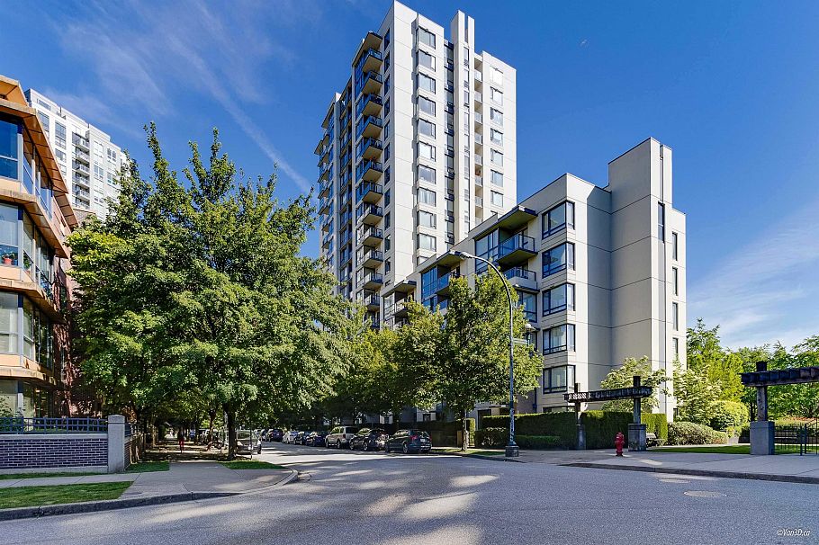 1209 3588 Crowley Drive Vancouver, BC - 5