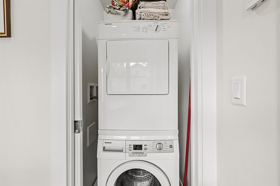 2274 E 7th Avenue Vancouver, BC - 37