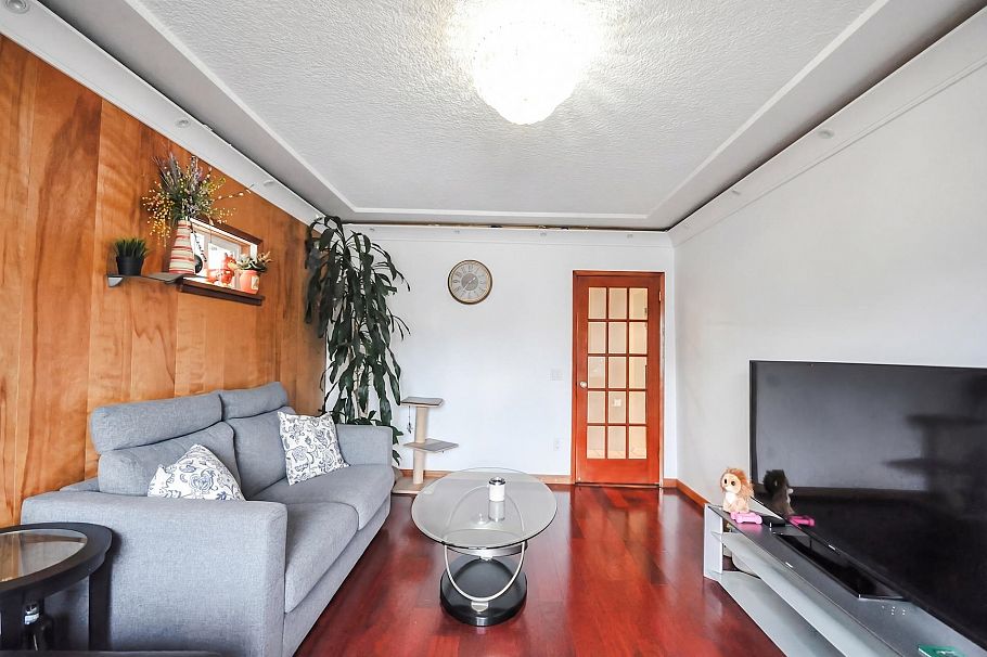 3156 Adanac Street Vancouver, BC - 4