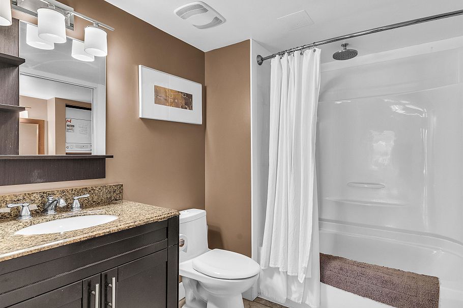 203 4323 Gallant Avenue North Vancouver, BC - 18