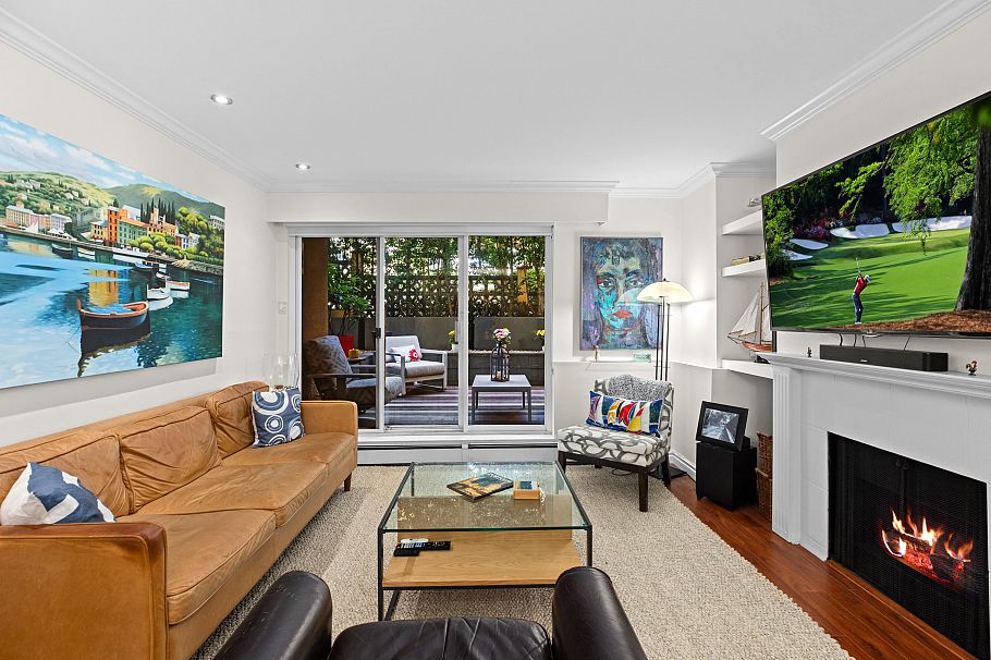 105 1125 Gilford Street Vancouver, BC - 1