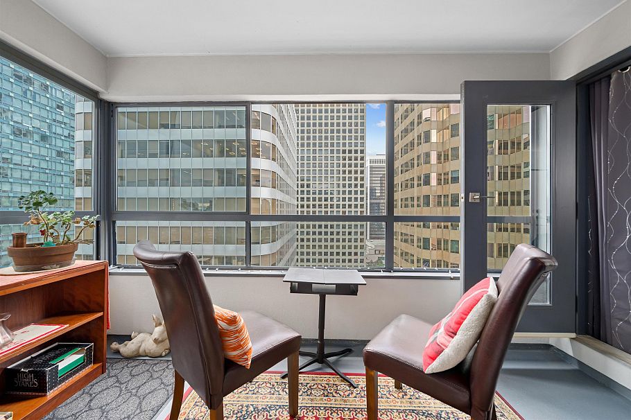 1403 1060 Alberni Street Vancouver, BC - 3