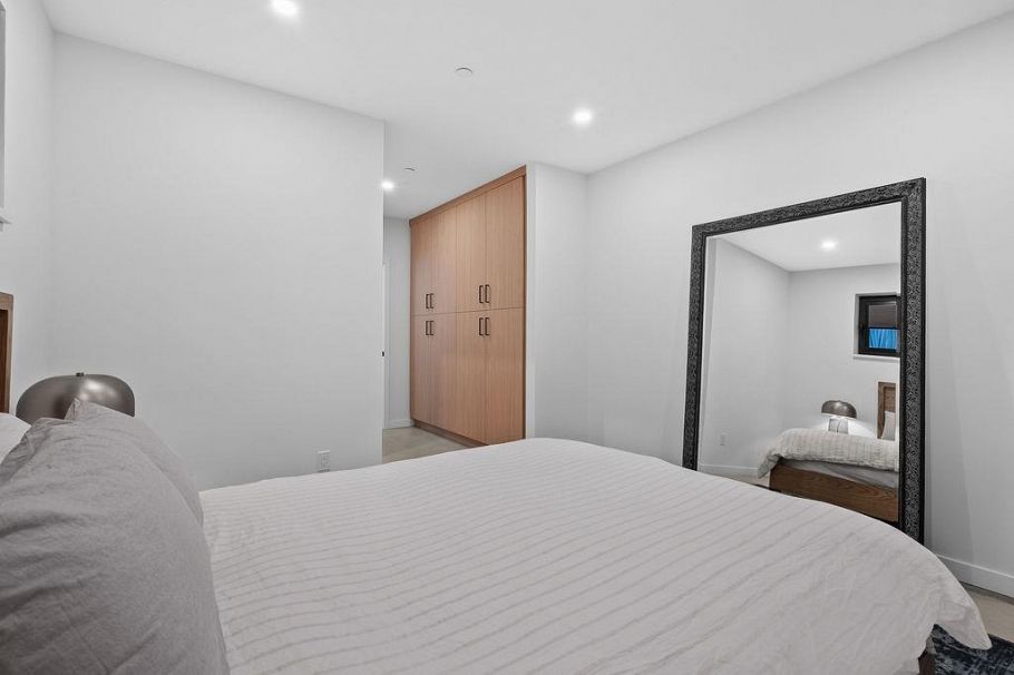 1331 Cotton Drive Vancouver, BC - 31