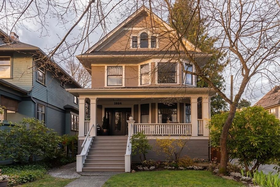 1924 Parker Street Vancouver, BC - 1