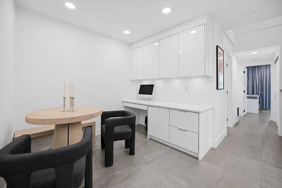 3321 Mountain Highway North Vancouver, BC - 4