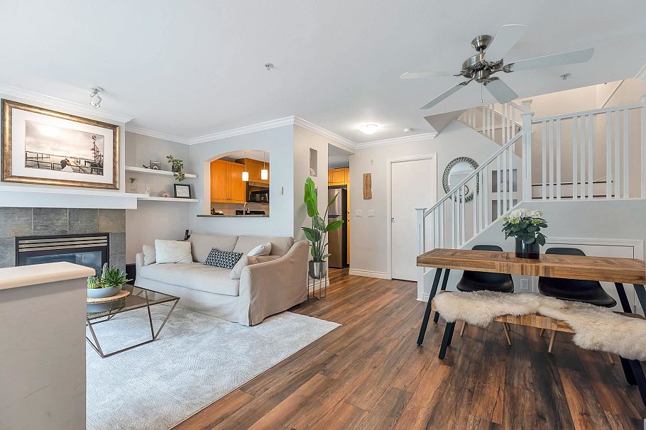 13 1073 Lynn Valley Road North Vancouver, BC - 3