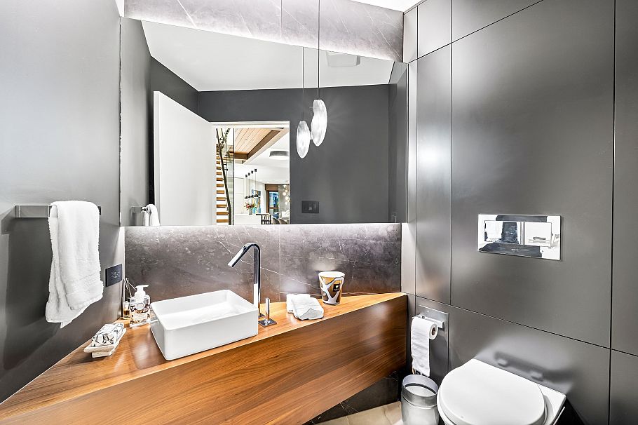 1840 Naomi Place North Vancouver, BC - 20