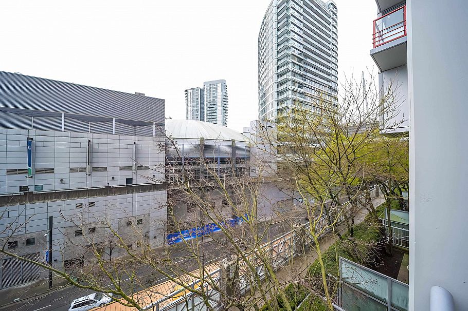 119 Regiment Square Vancouver, BC - 13