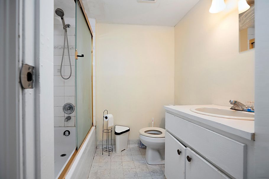 1440 E 1st Avenue Vancouver, BC - 19