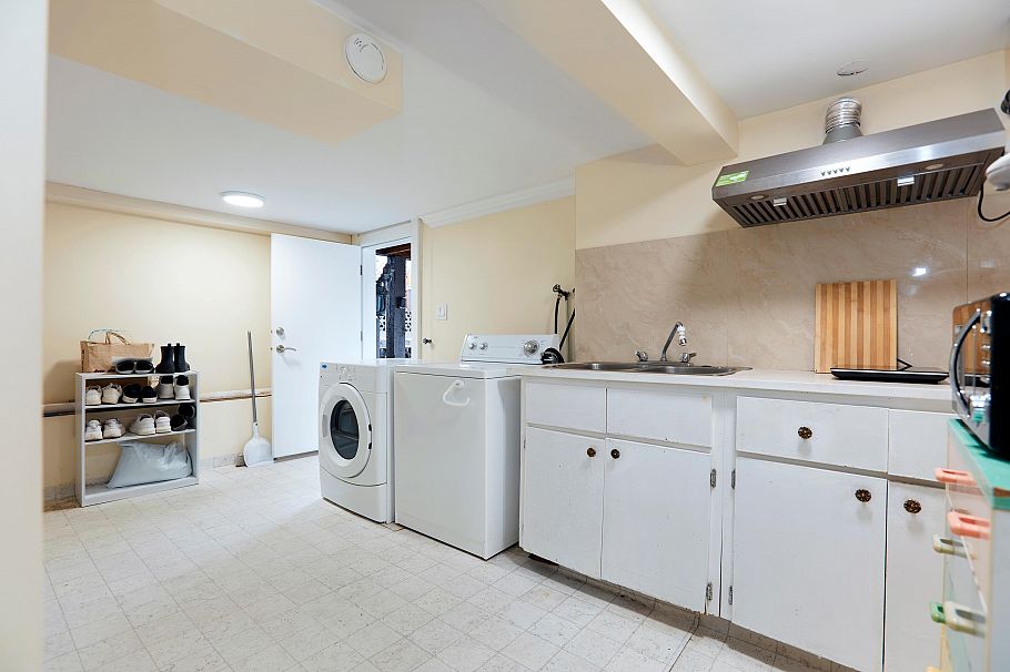 1440 E 1st Avenue Vancouver, BC - 20