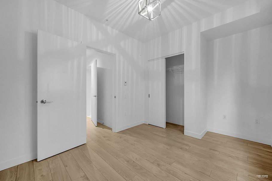 109 6677 Cambie Street Vancouver, BC - 17