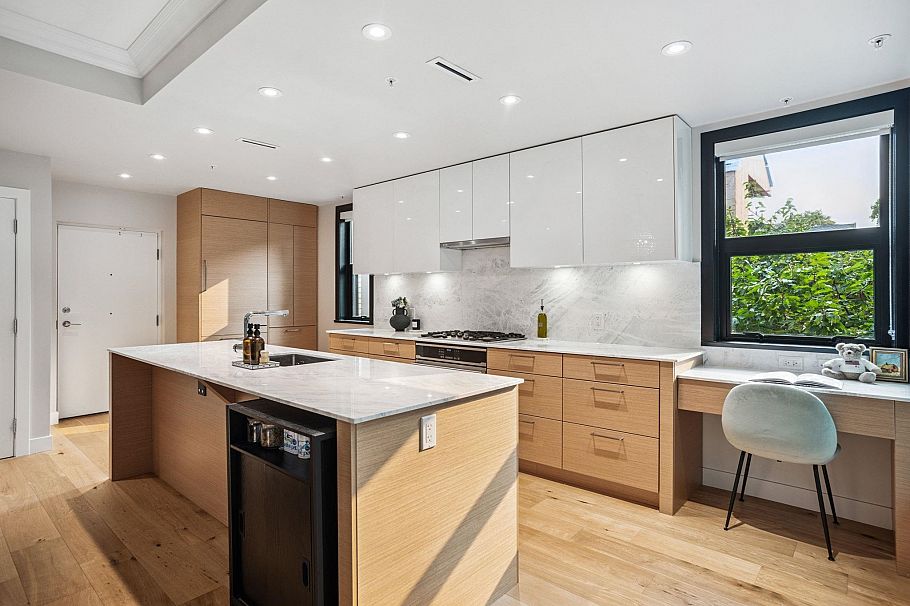 201 3669 West 11th Avenue Vancouver, BC - 10