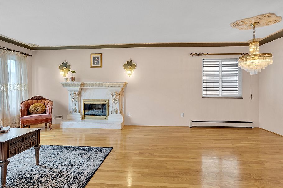 3240 Clive Avenue Vancouver, BC - 8