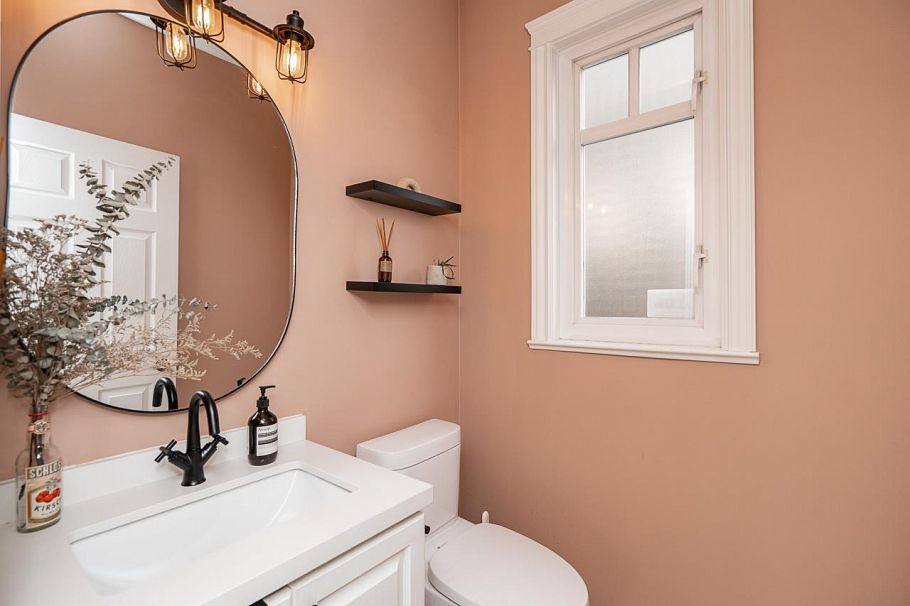 1938 Adanac Street Vancouver, BC - 20