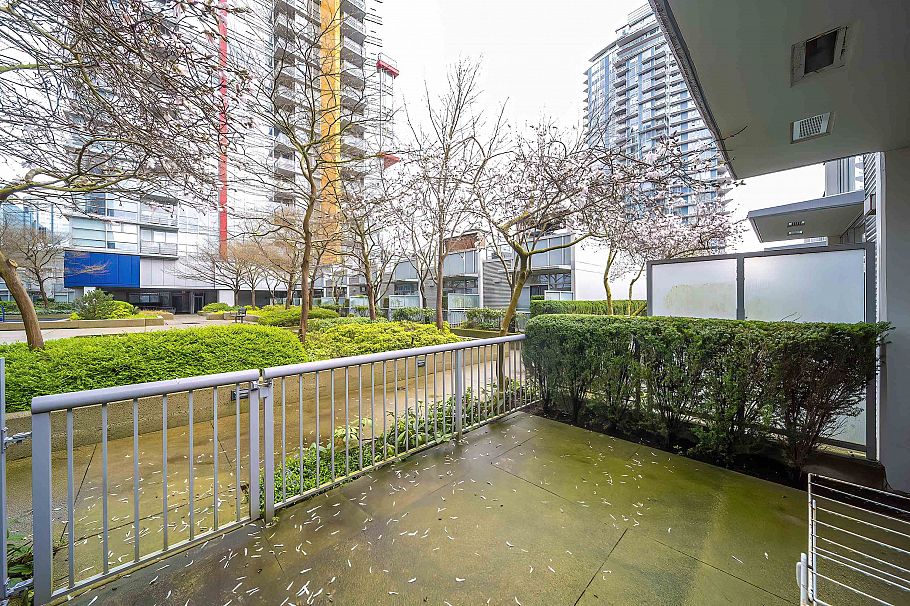 119 Regiment Square Vancouver, BC - 18