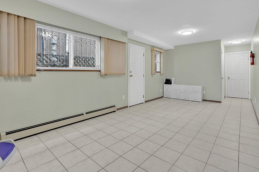 3240 Clive Avenue Vancouver, BC - 26