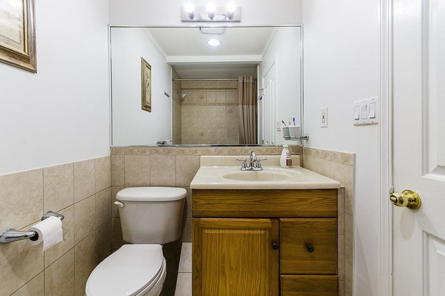 4540 Mountain Highway North Vancouver, BC - 18