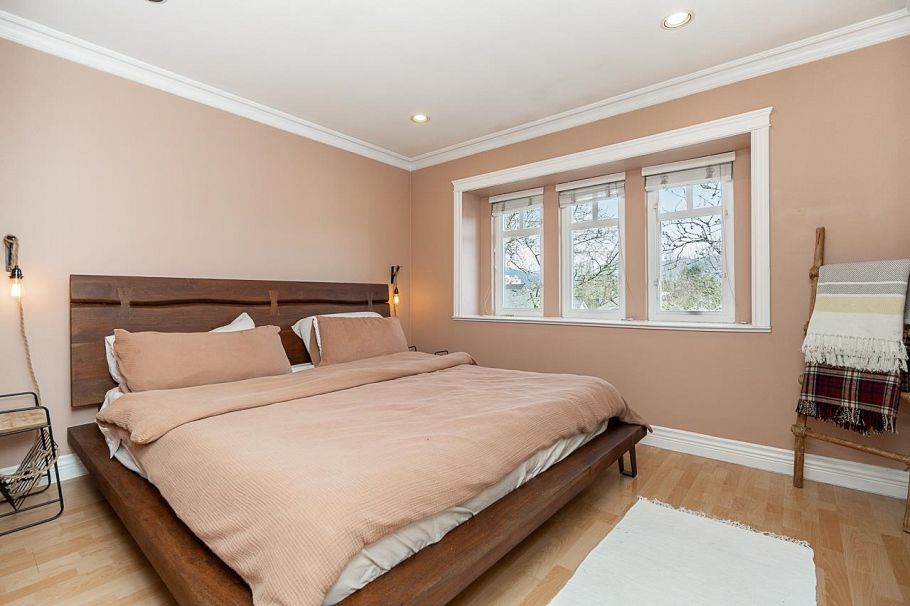 1938 Adanac Street Vancouver, BC - 21