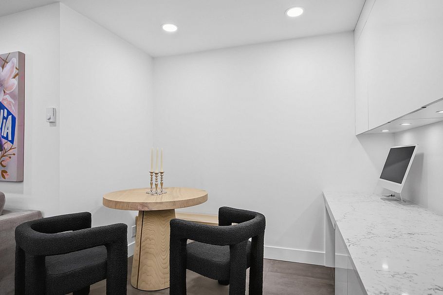 3321 Mountain Highway North Vancouver, BC - 5