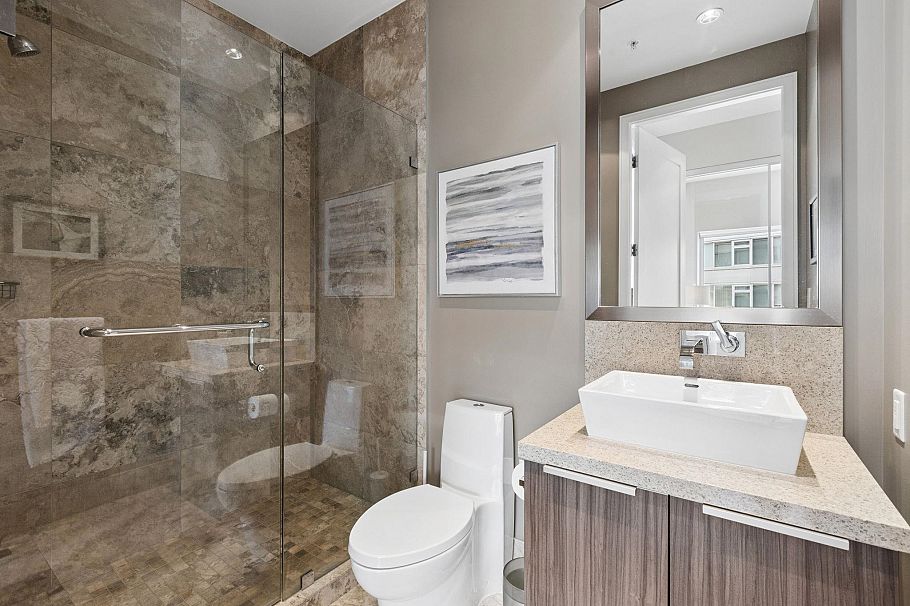 603 181 Athletes Way Vancouver, BC - 16