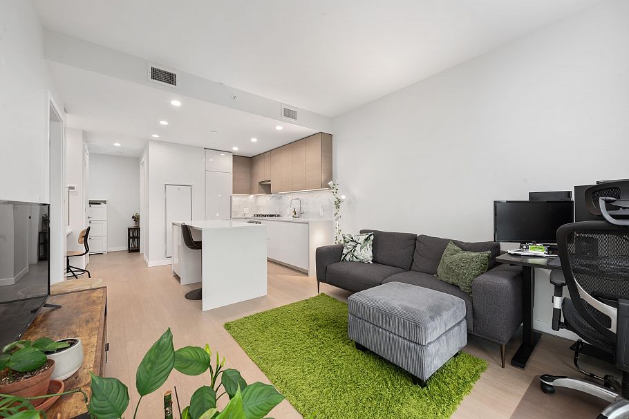 1301 2186 Gilmore Avenue Burnaby, BC - 2