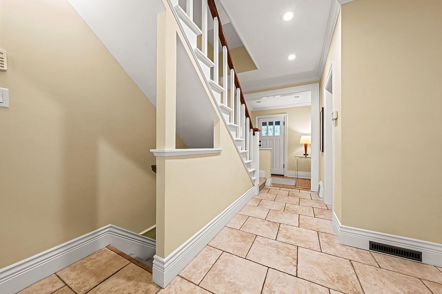 5790 Alma Street Vancouver, BC - 8