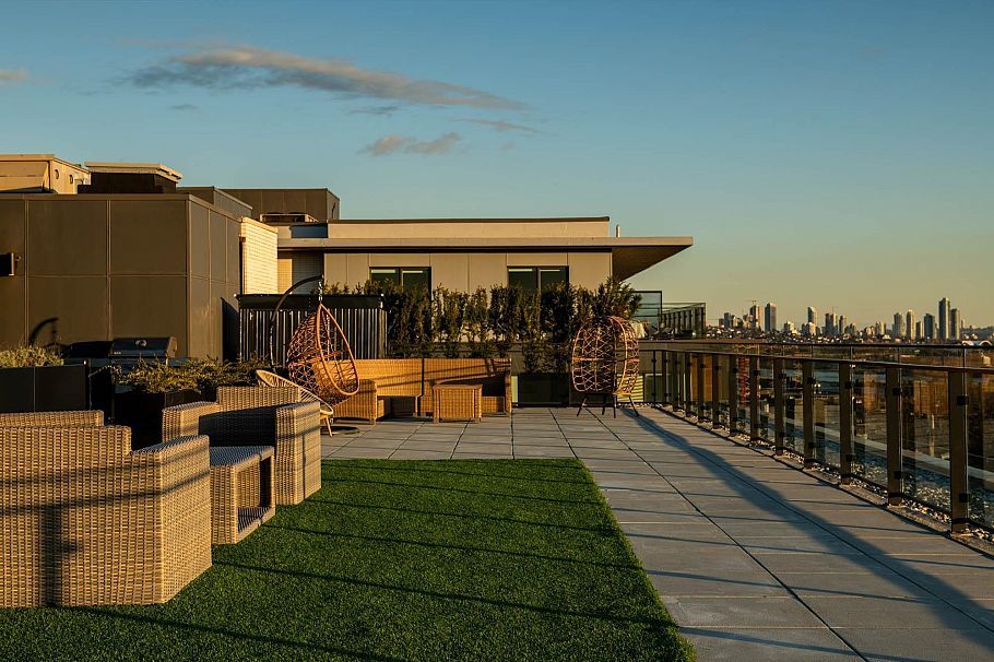 519 422 E 3rd Street North Vancouver, BC - 35