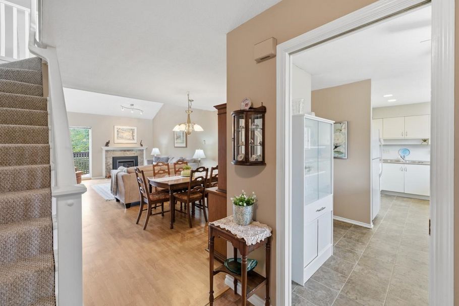 906 Roche Point Drive North Vancouver, BC - 15