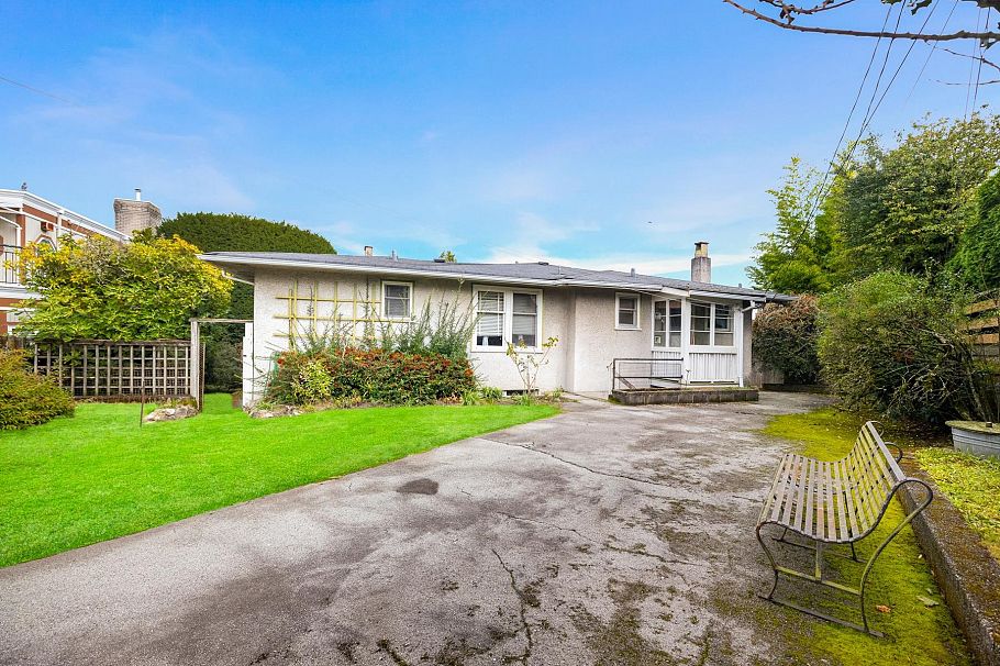 4275 Quesnel Drive Vancouver, BC - 4