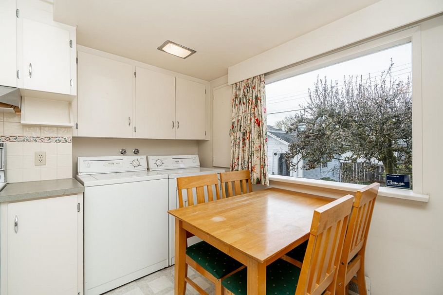 1969 W 43rd Avenue Vancouver, BC - 15