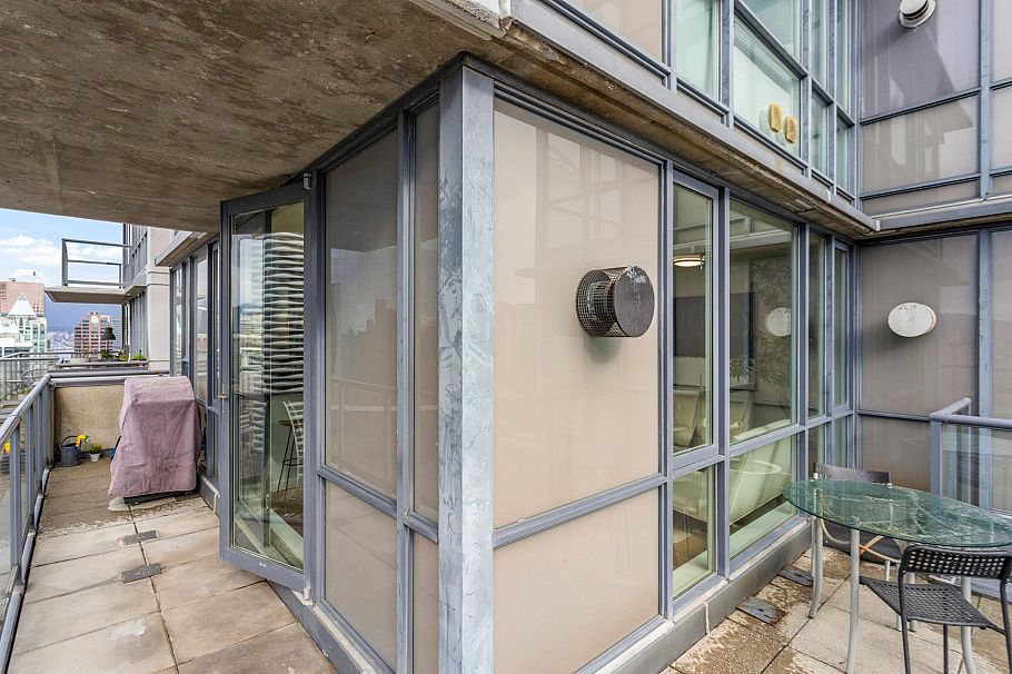 3005 1068 Hornby Street Vancouver, BC - 18