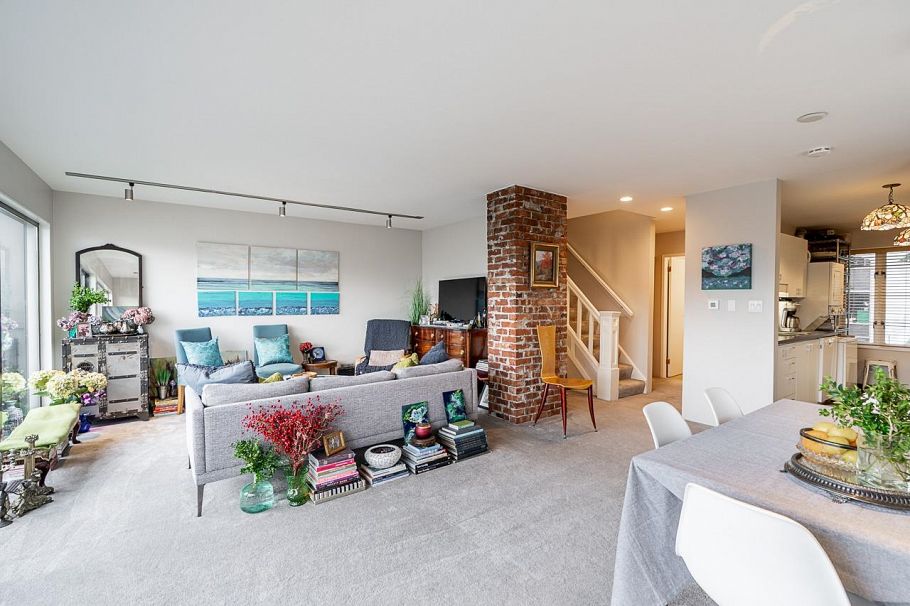 967 W 8th Avenue Vancouver, BC - 4