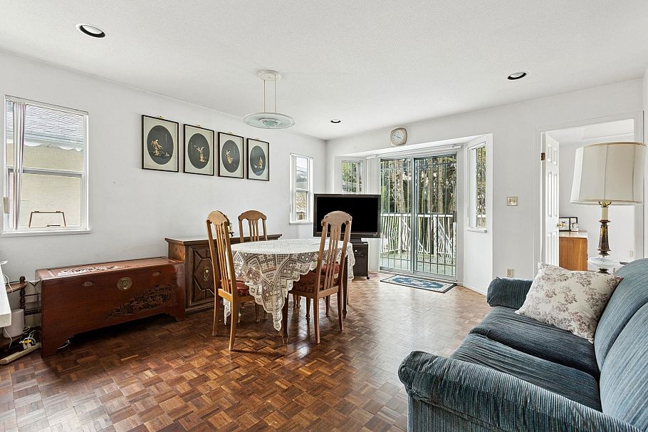 729 W 62nd Avenue Vancouver, BC - 8