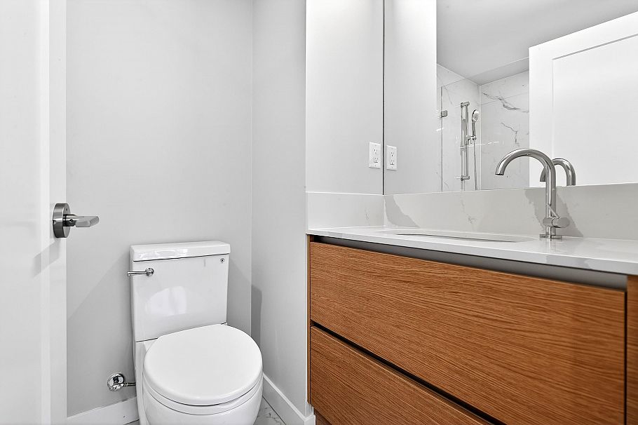 76 10333 River Drive Richmond, BC - 22