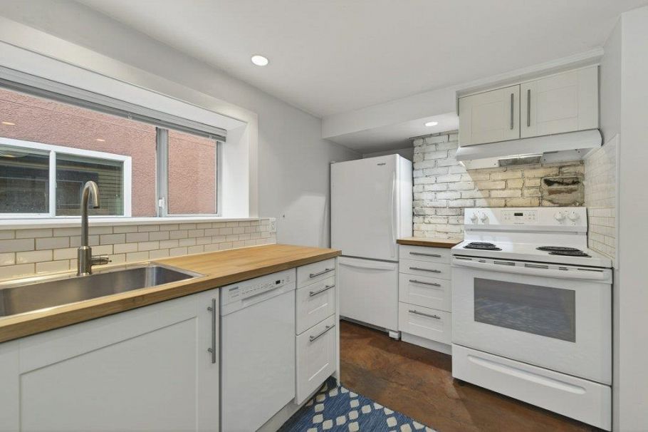 2274 E 7th Avenue Vancouver, BC - 22