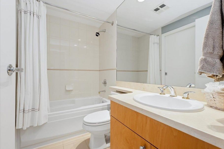 202 1790 Bayshore Drive Vancouver, BC - 23