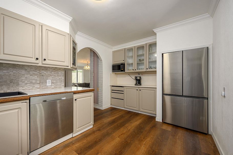 1355 Frederick Road North Vancouver, BC - 4