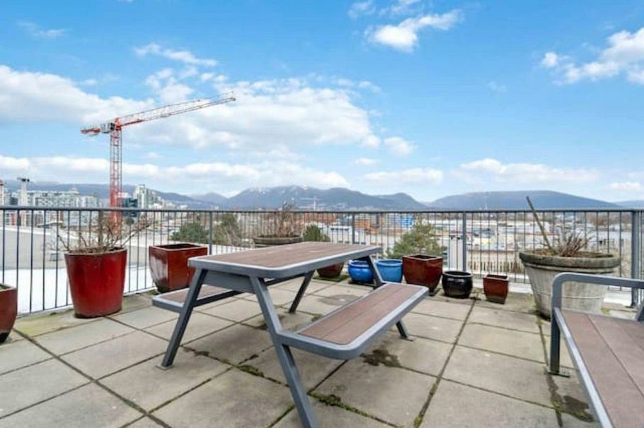 330 350 E 2nd Avenue Vancouver, BC - 20