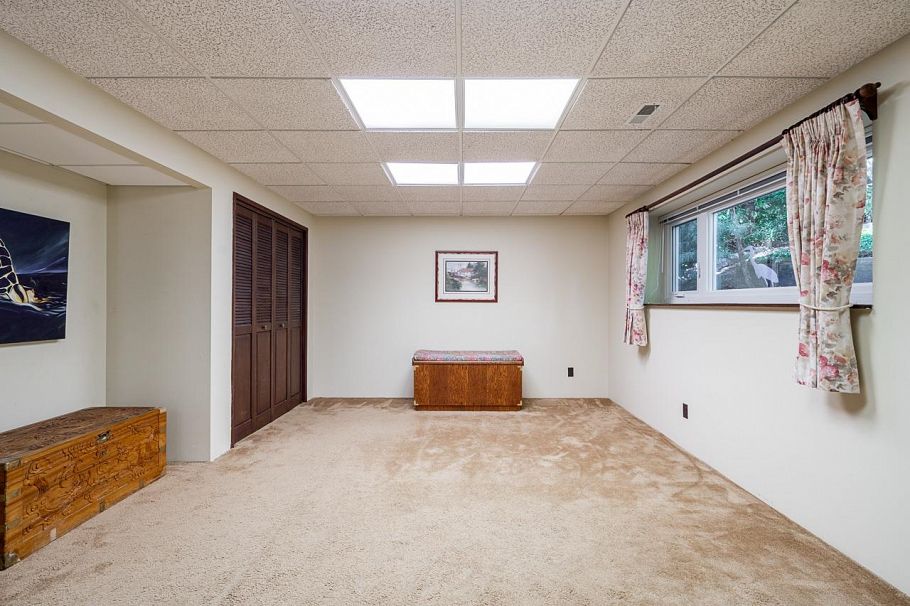 4651 Valley Road North Vancouver, BC - 33