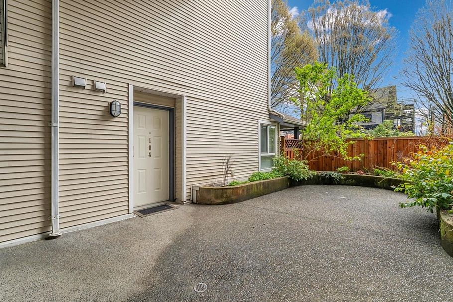 104 1641 Woodland Drive Vancouver, BC - 17