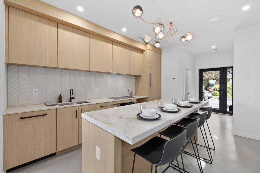 1331 Cotton Drive Vancouver, BC - 8