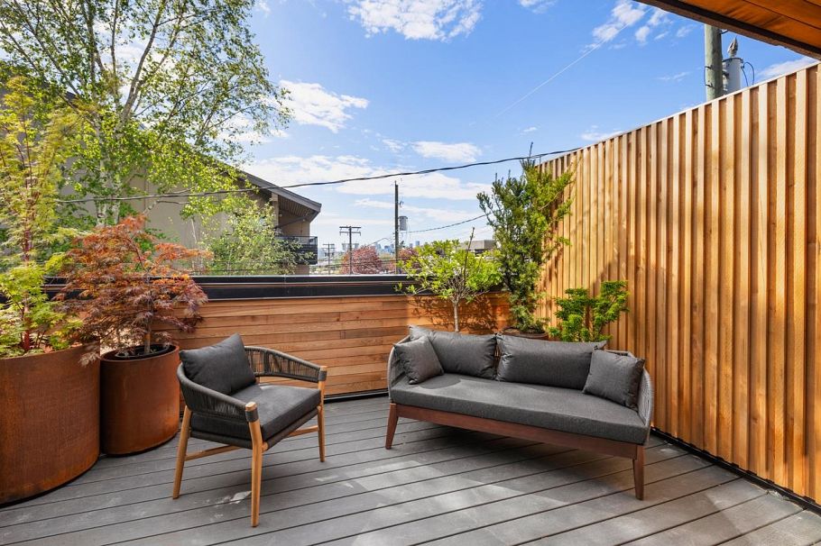 1331 Cotton Drive Vancouver, BC - 12