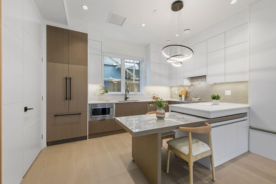 4021 West 18th Avenue Vancouver, BC - 9