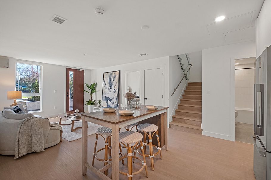 103 333 St. Davids Avenue North Vancouver, BC - 10