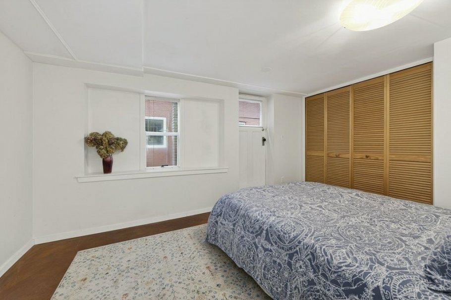 2274 E 7th Avenue Vancouver, BC - 26