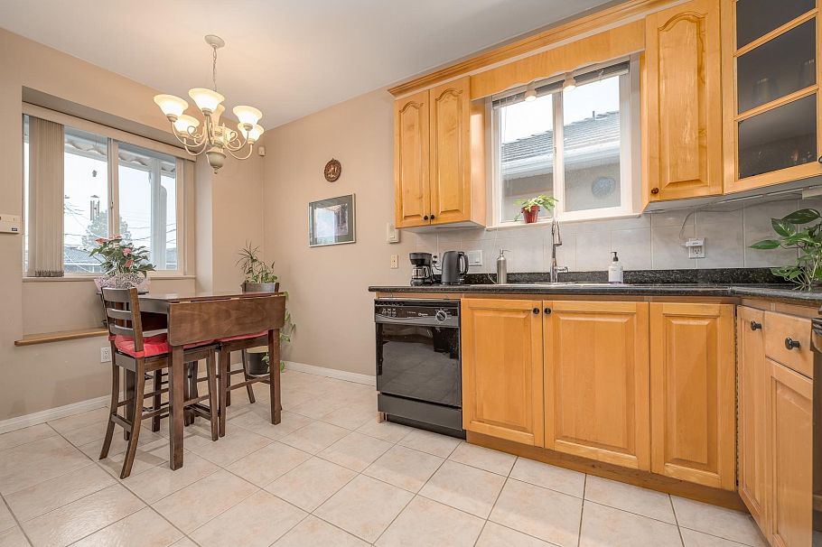 1233 Rupert Street Vancouver, BC - 4