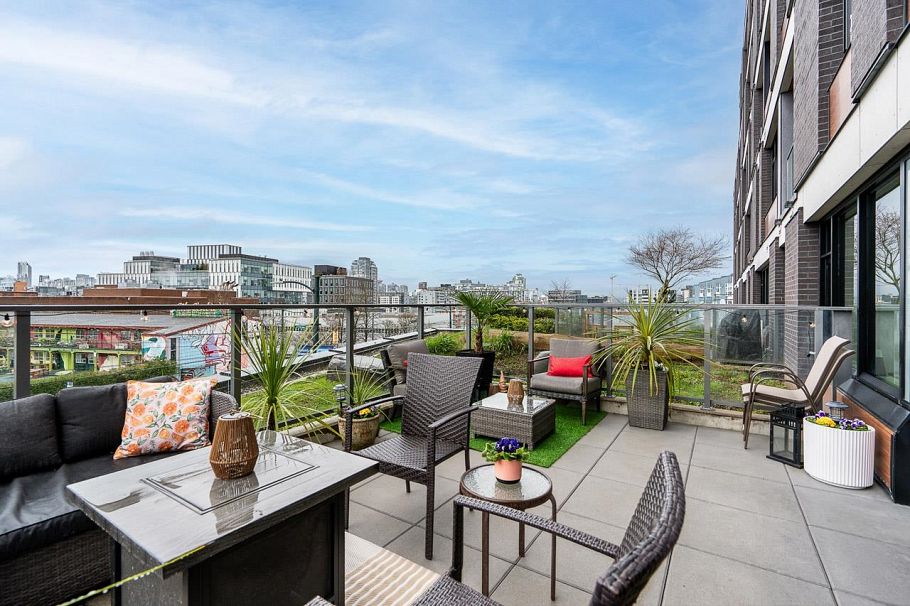 404 210 E 5th Avenue Vancouver, BC - 24