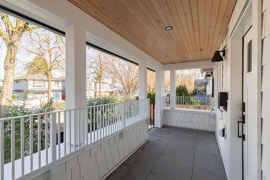 458 E 17th Avenue Vancouver, BC - 17